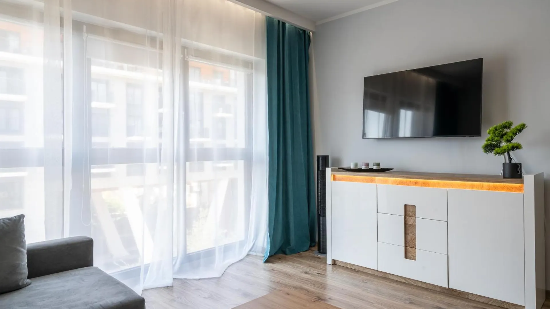 Rentplanet - Apartament Walonska 브로츠와프 0*,  폴란드